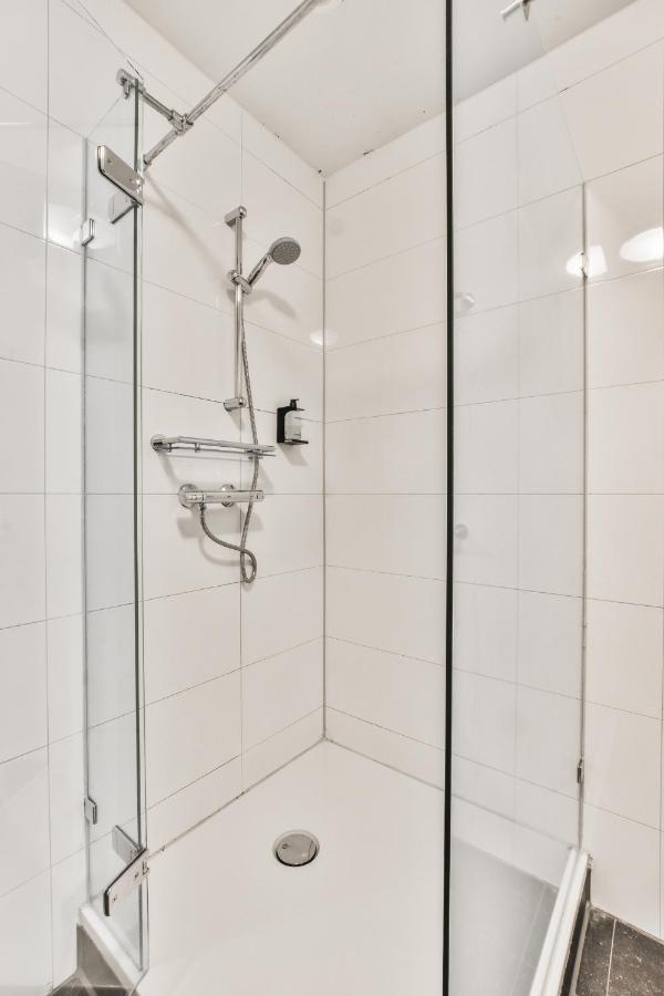 Appartement Met Frontaal Zeezicht In 布罗门代尔 外观 照片